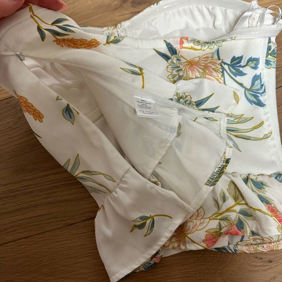 Superdown floral top - Picture 8 of 9